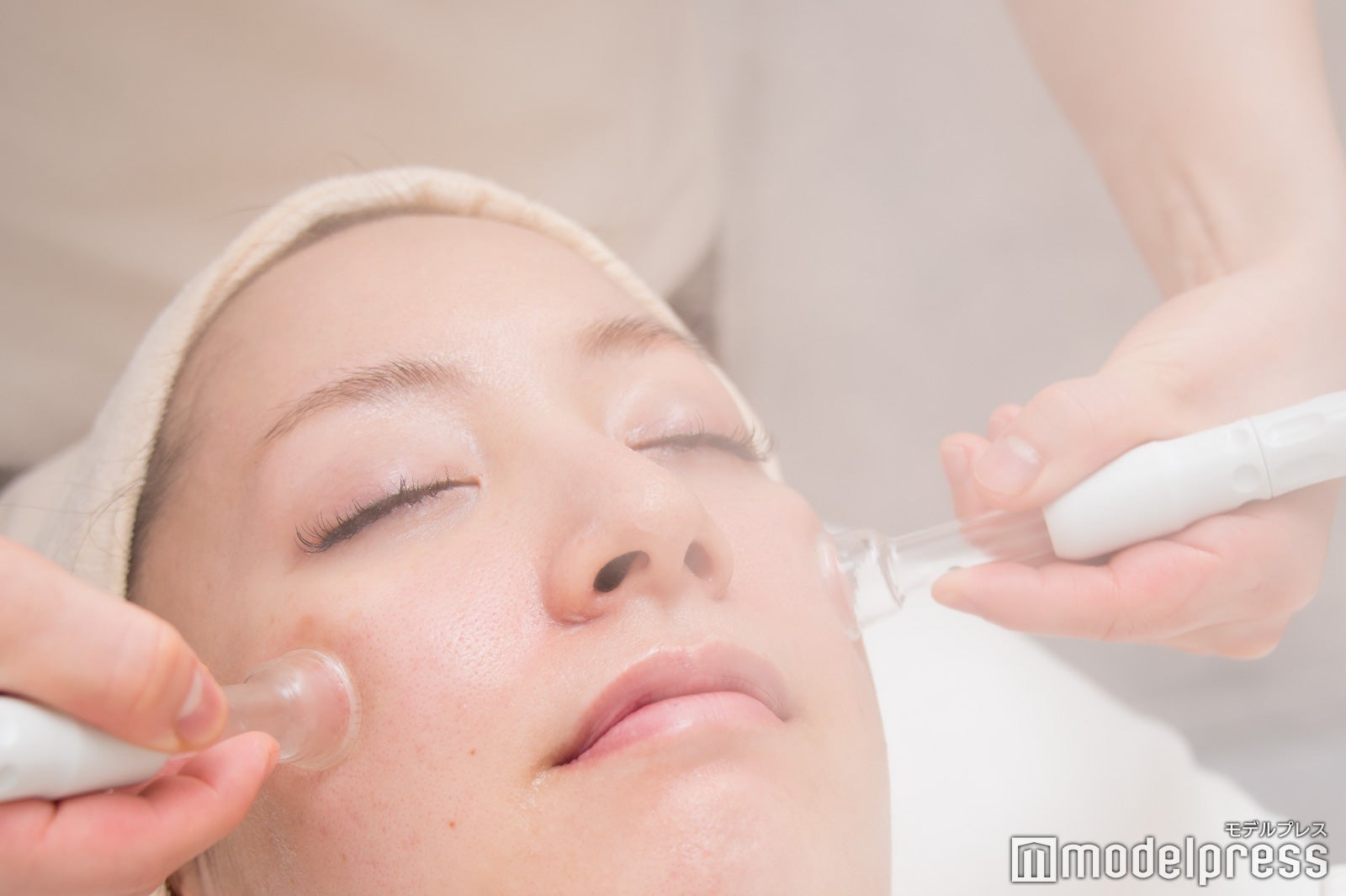 空気圧で有用成分の浸透アップ（C）モデルプレス