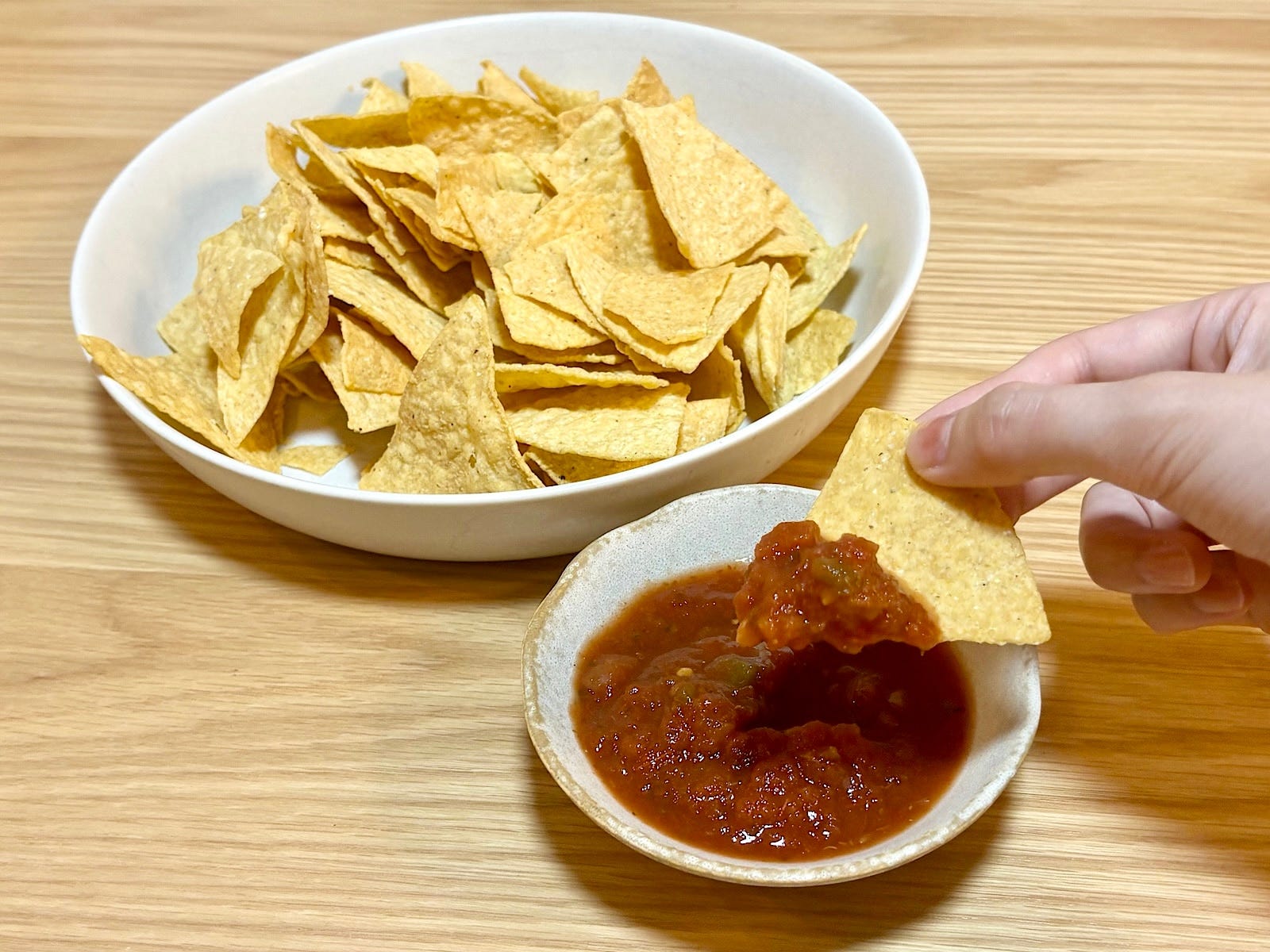 シンプルなプレーン味はどんなソースや食材とも相性よく、おつまみにもピッタリです