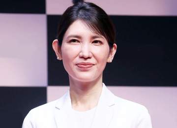 「美から美ですね」「むしろお若く」人気女医が免許写真2枚を比較公開「なかなか頑張って時を止められているのでは」 5年前と肌つやの美しさはみじんも変わらずSNS騒然