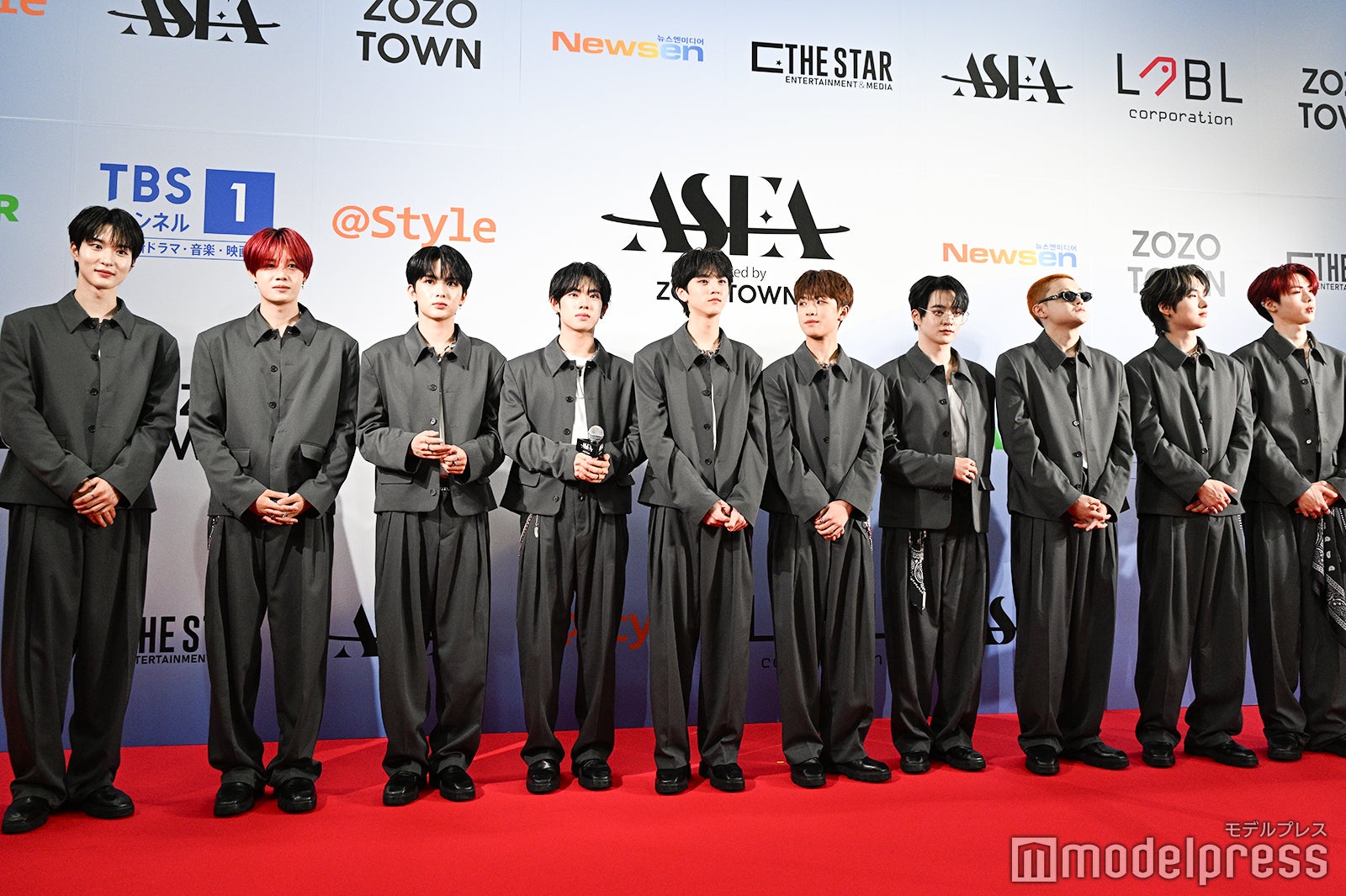 FANTASY BOYS／キム・ウソク、ヒカリ、リンチ、カン・ミンソ、ケイダン、オ・ヒョンテ、ホン・ソンミン、ヒカル、イ・ハンビン、キム・ギュレ（C）モデルプレス