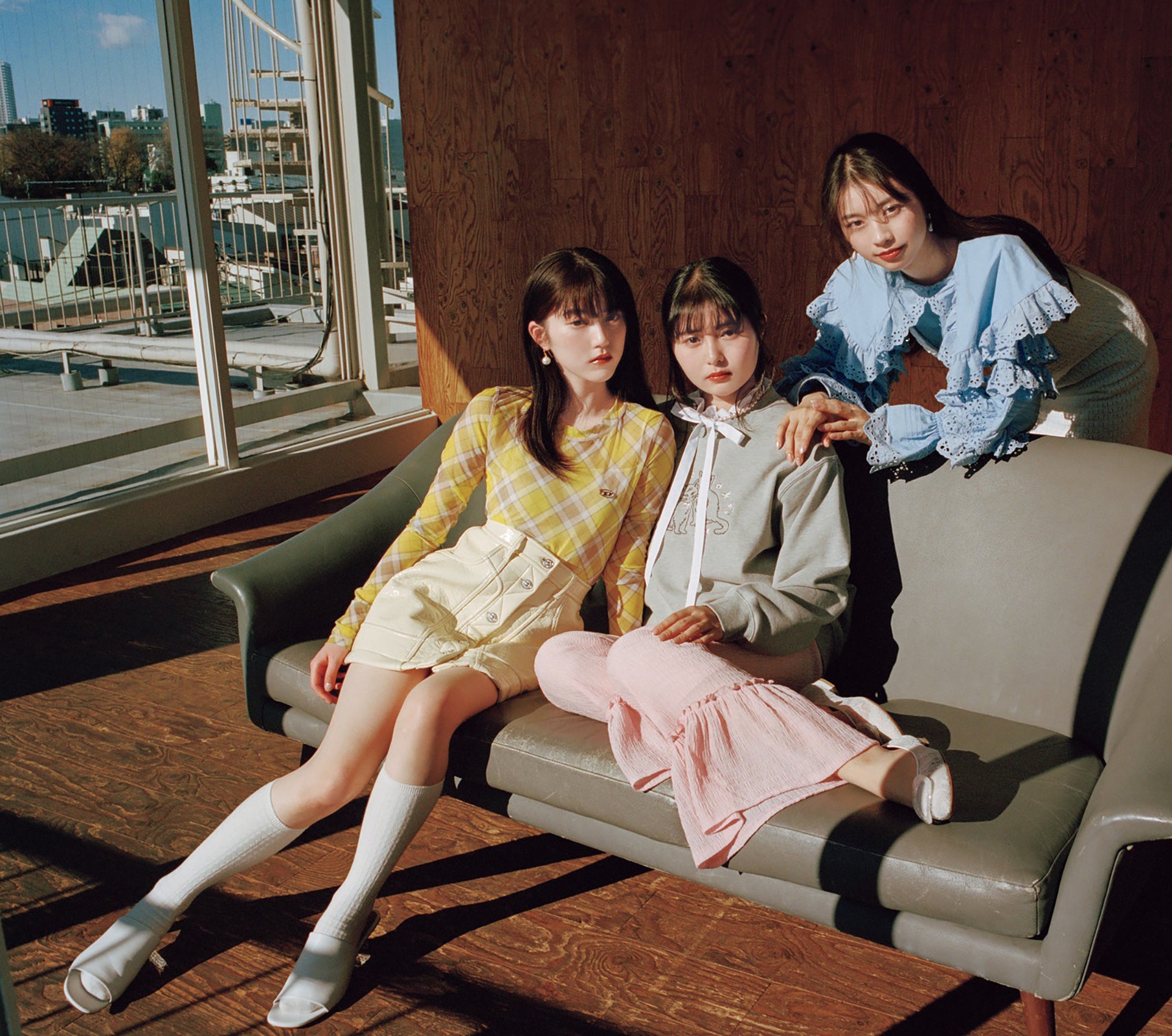 モー娘。牧野真莉愛・頓知気さきな・中野恵那、春ムード全開のキュートな姿