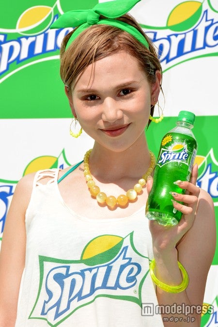 水沢アリーがびしょ濡れに「気持ちいい」