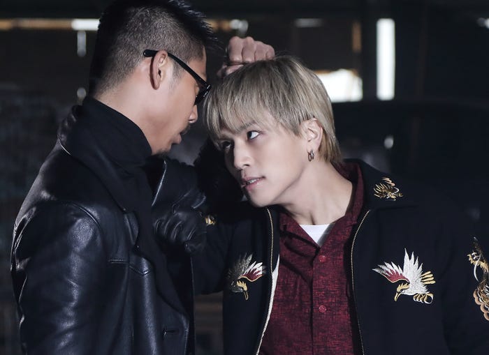 EXILEの先輩後輩が映画で激突!/AKIRA、岩田剛典(C)「HiGH&LOW」製作委員会