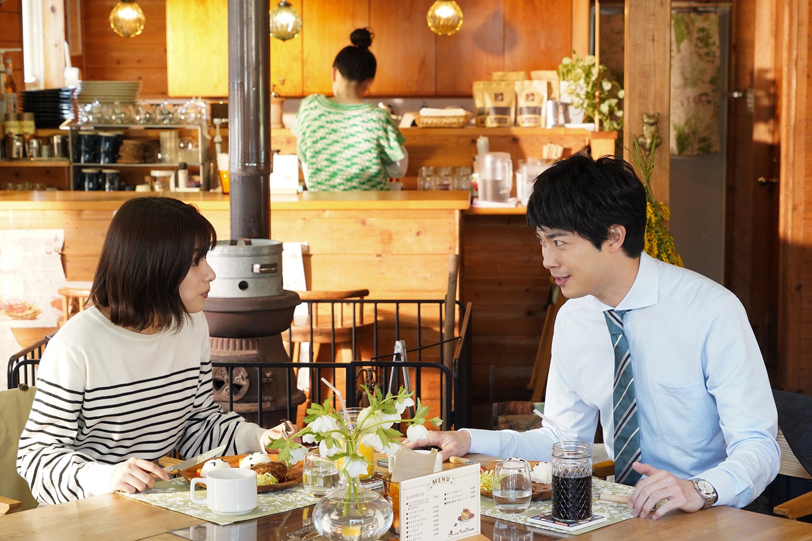 芳根京子、福地桃子、渡辺大知／「それってパクリじゃないですか？」第4話より（C）日本テレビ