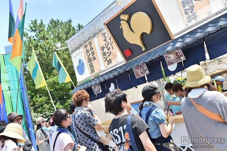 「MARINE STAGE」前フードエリアの様子