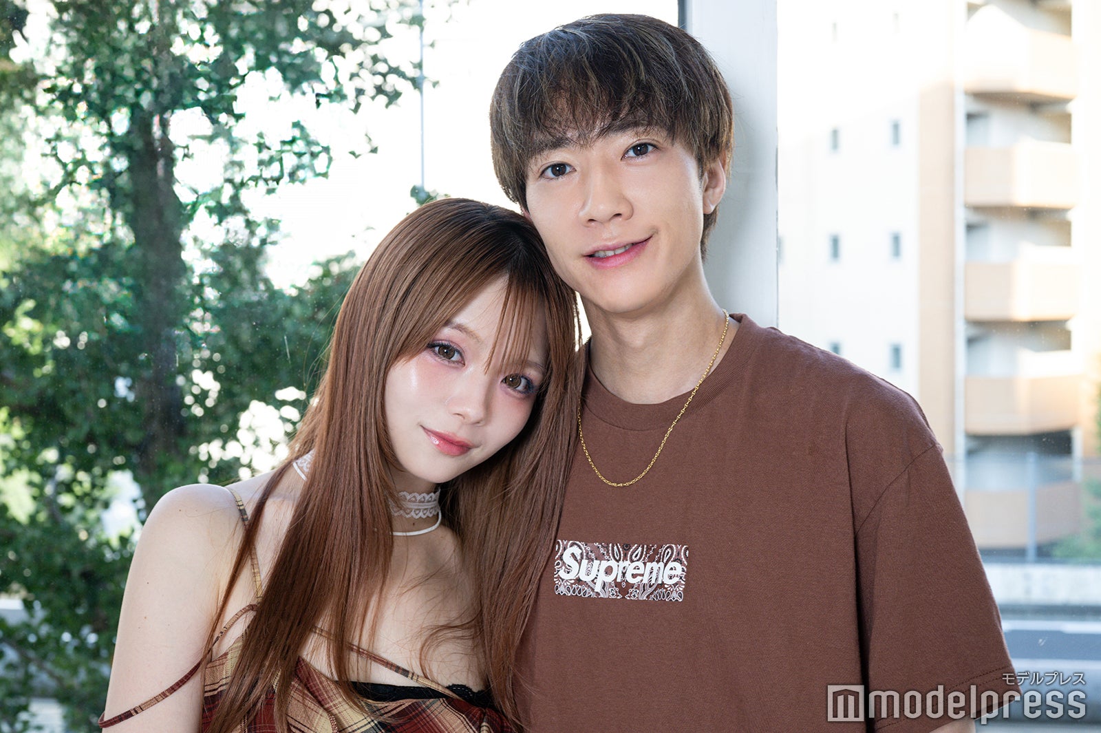 ばんばんざい・ぎし＆桜井美悠、0歳息子と家族ディズニーへ 3ショットに「服の色揃えたのかな？」「憧れる」と反響