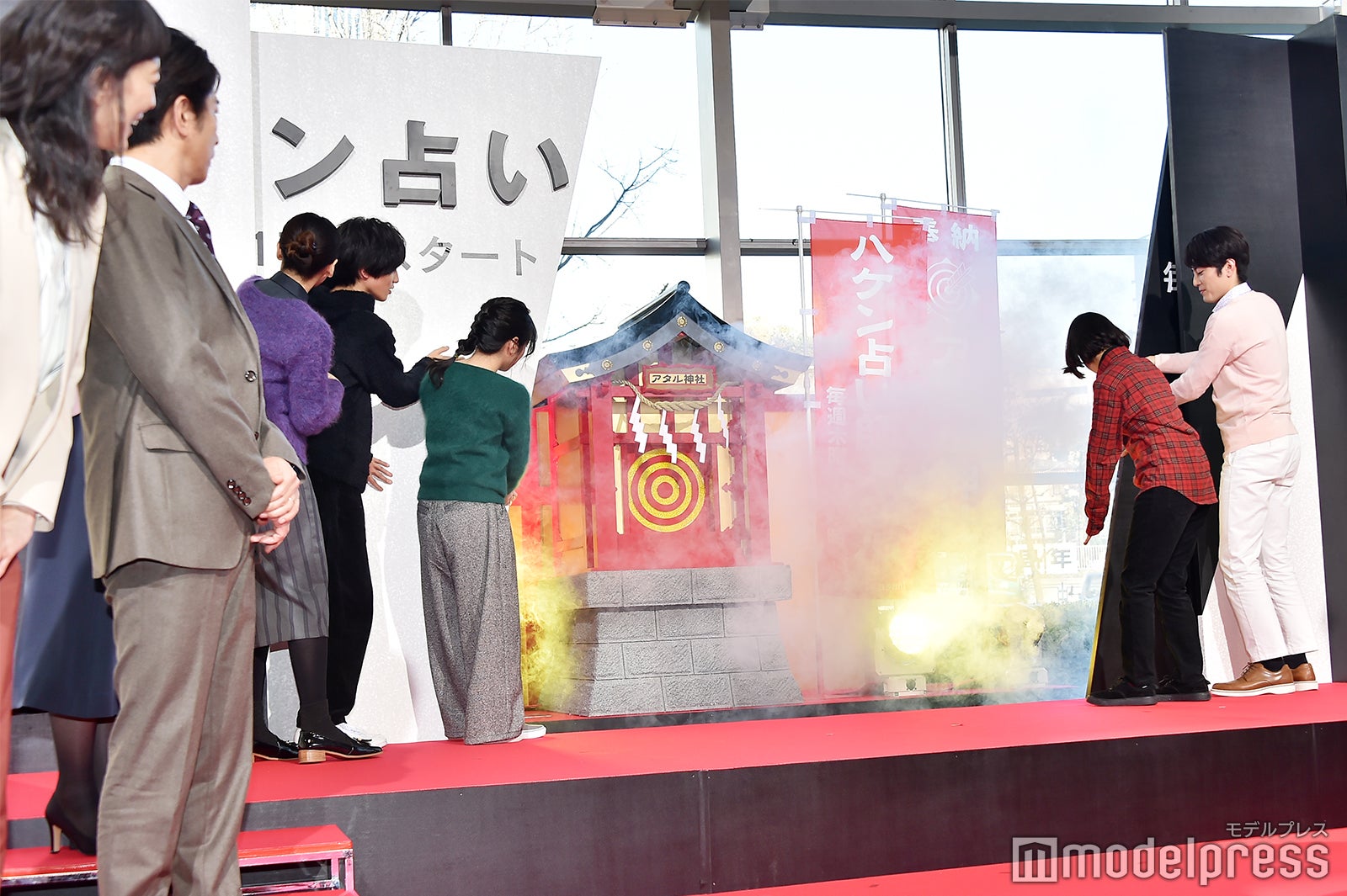 アタル神社が登場 （C）モデルプレス