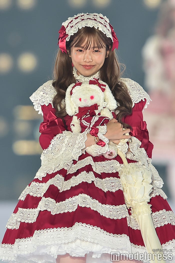 島崎遥香(C)モデルプレス