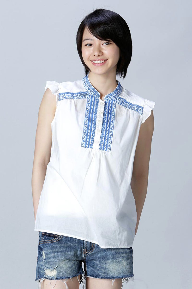 山本舞香、25cmバッサリ！小学生以来のショートカット披露