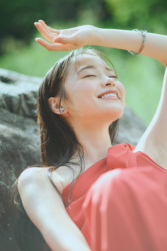 林芽亜里