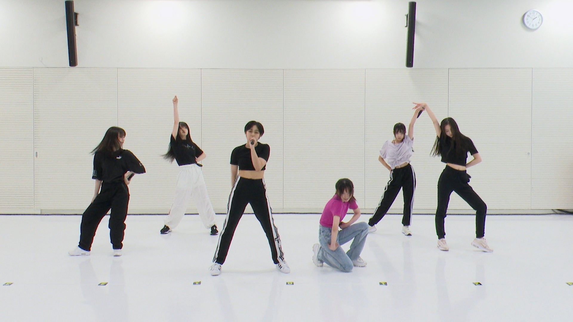 「OUT OF 48」第13話より（C）NTV