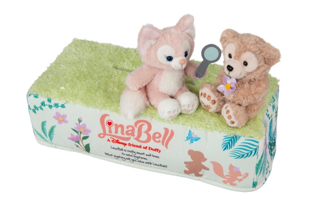 ティッシュボックスカバー¥3,800 （C）Disney