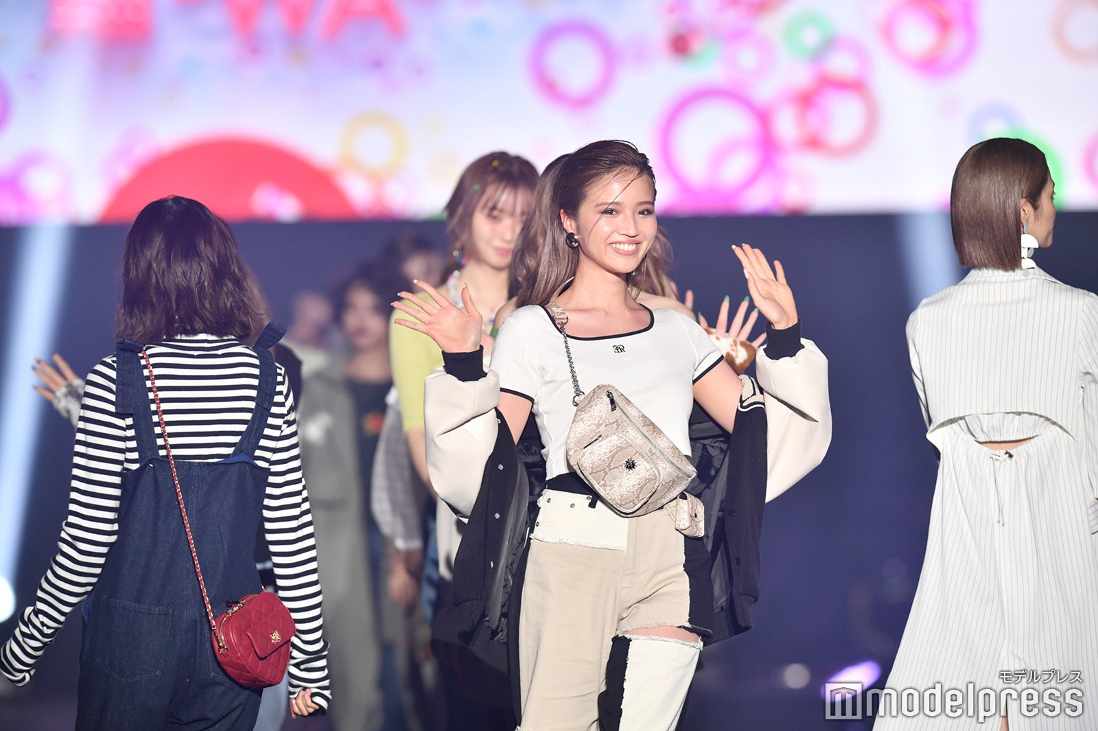 （C）モデルプレス