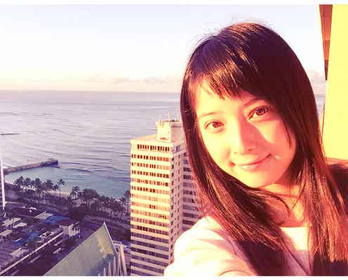 佐々木希、ハワイで素顔全開「完全に楽しんじゃいました」