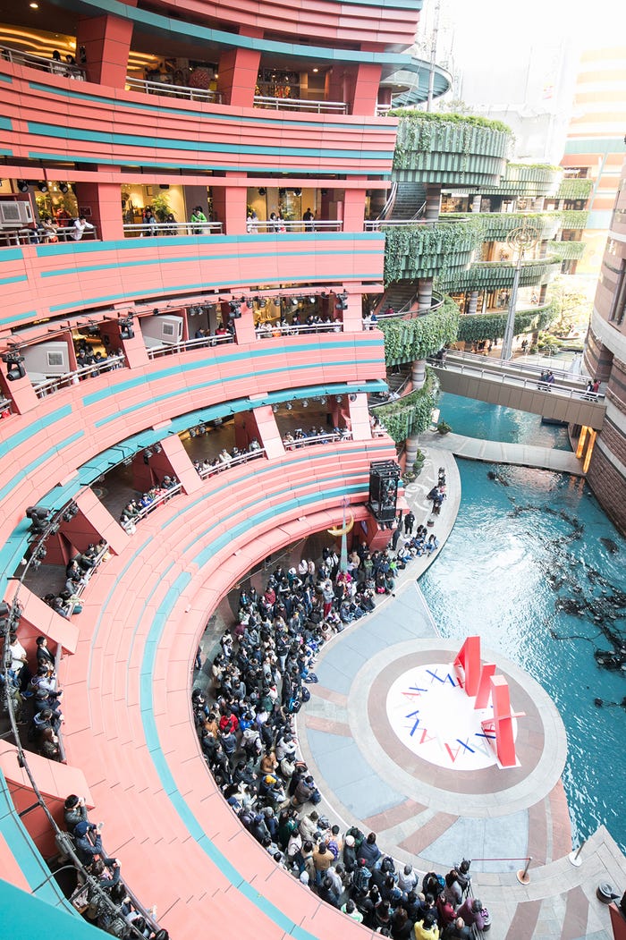 大勢のファンが詰めかけた会場 (提供画像)