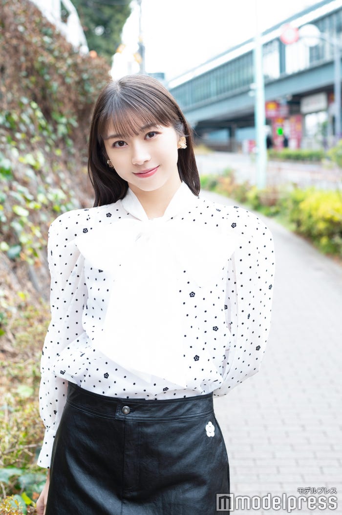 牧野真莉愛(C)モデルプレス