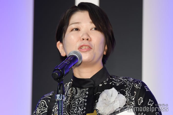 佐野亜裕美プロデューサー(C)モデルプレス