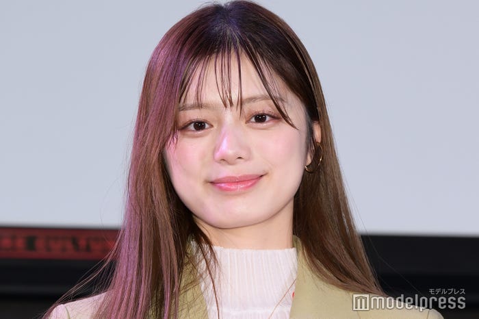 紺野彩夏(C)モデルプレス