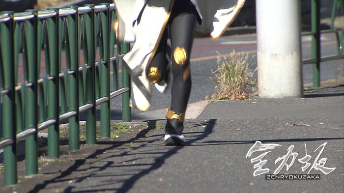 「全力坂」×「仮面ライダー」より (C)テレビ朝日