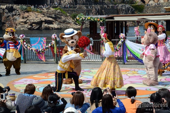 花束を渡して告白/「リドアイル・ウェルカム・トゥ・スプリング」