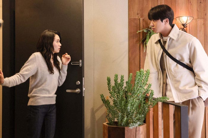 二階堂ふみ、チェ・ジョンヒョプ「Eye Love You」第7話より(C)TBS/撮影:高橋裕子