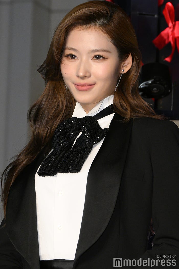 サナ(C)モデルプレス