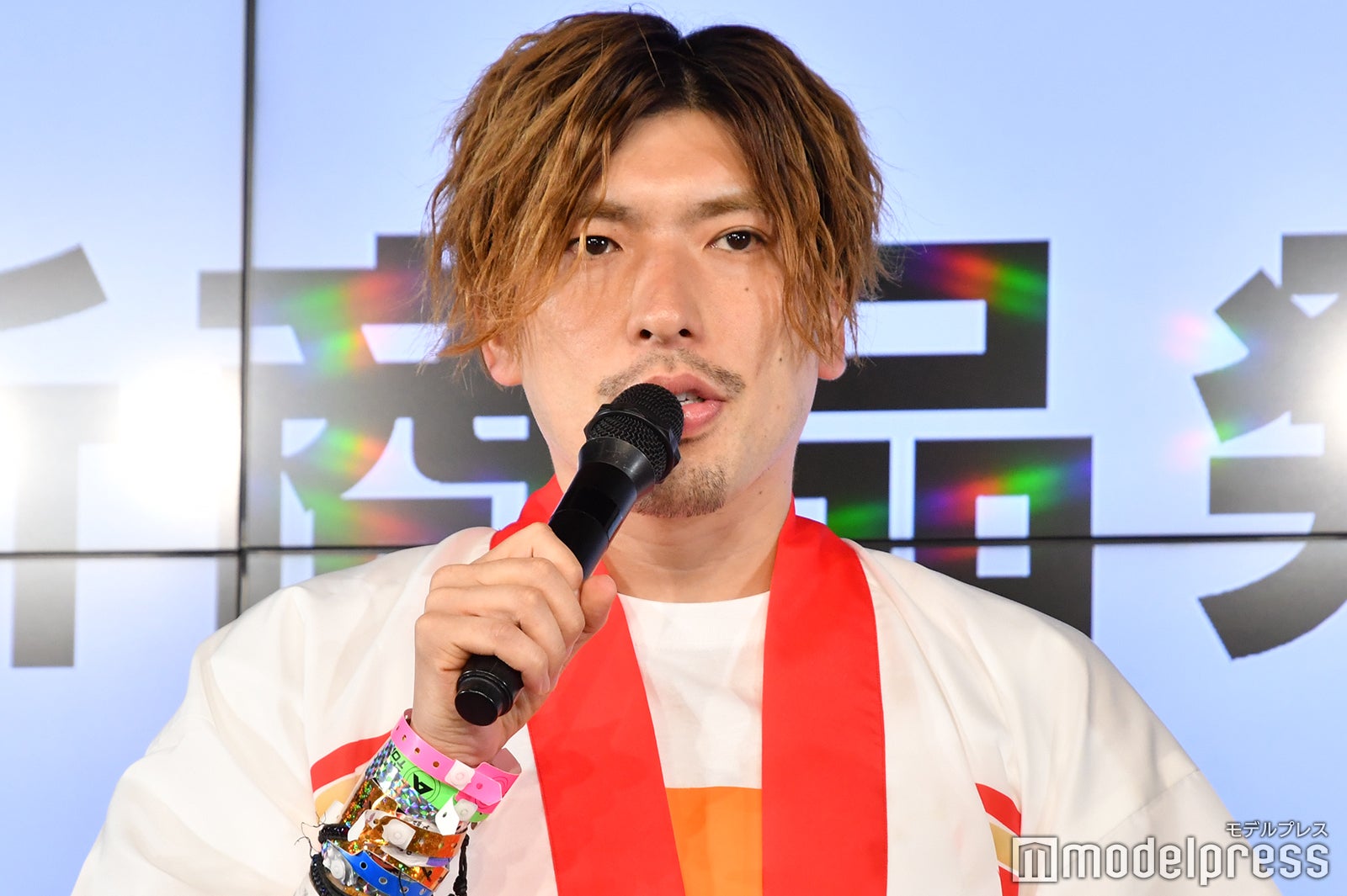 Exitりんたろー タトゥー説を否定 夏でも長袖の理由明かし反響 モデルプレス Exitりんたろー タトゥー説を否定 夏でも長袖の理由明かし反響 モデルプレス