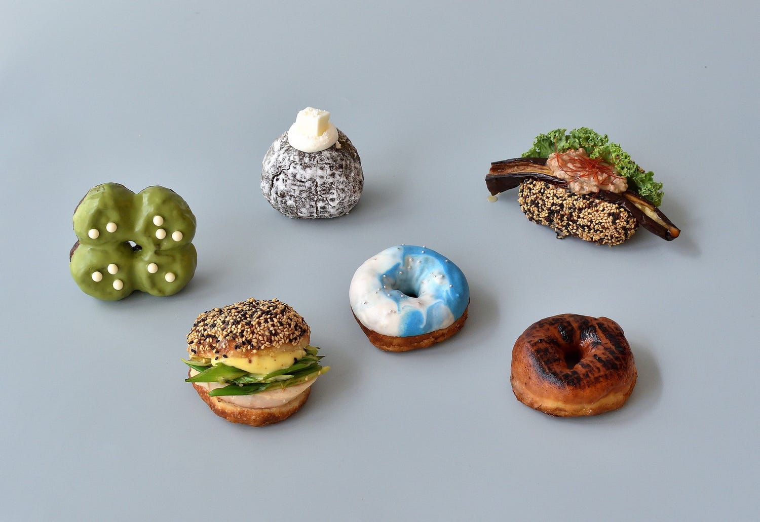 「アイムドーナツ?」京都初出店 和ドーナツד近未来的な宇宙”イメージの革新的な空間