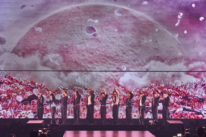 JO1(C)LAPONE Entertainment