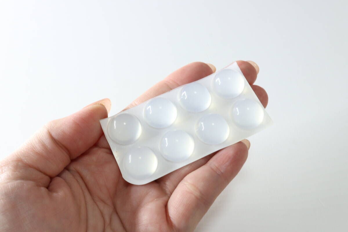 セリアの貼るツボ押しシール