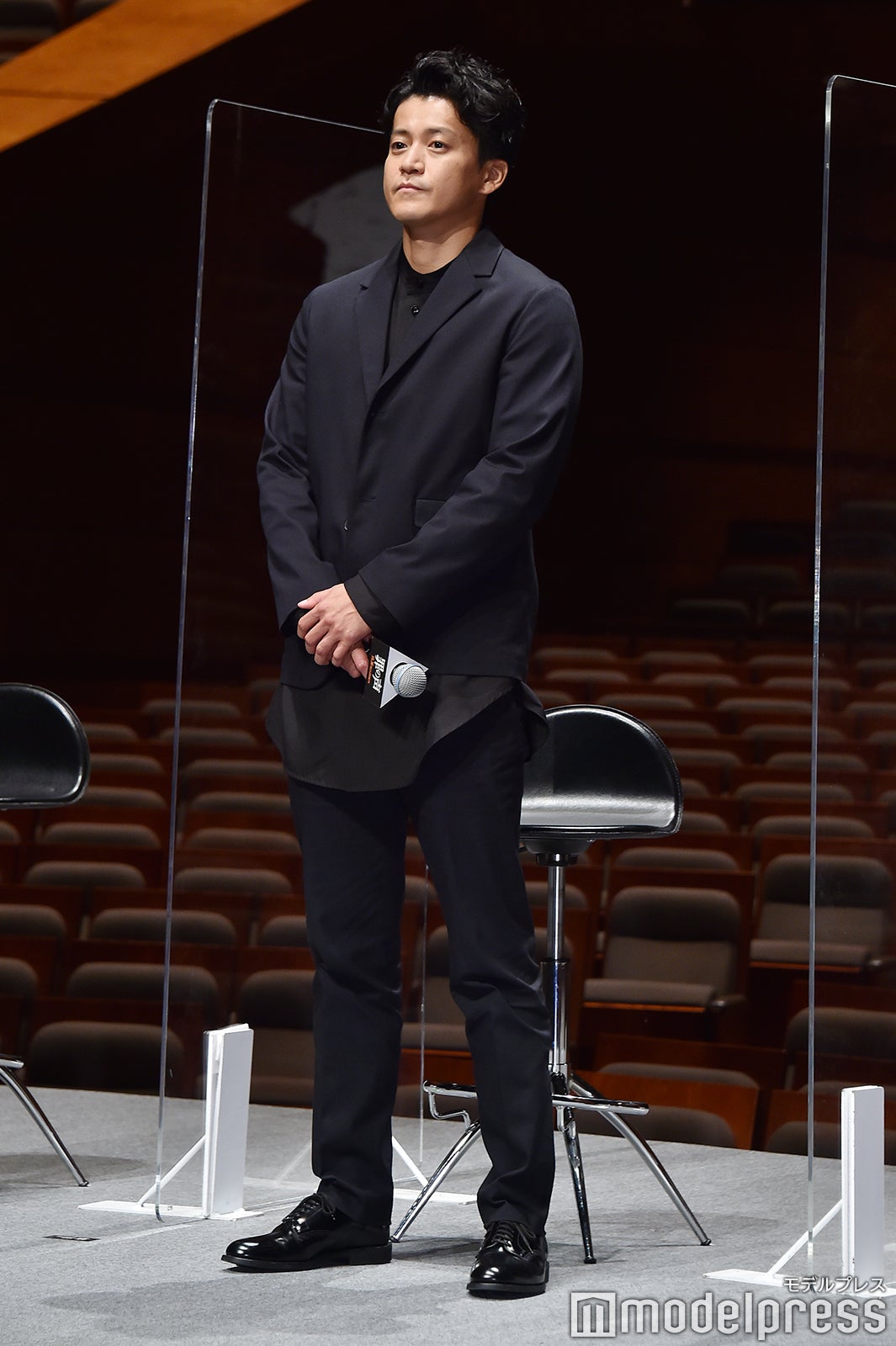 小栗旬（C）モデルプレス