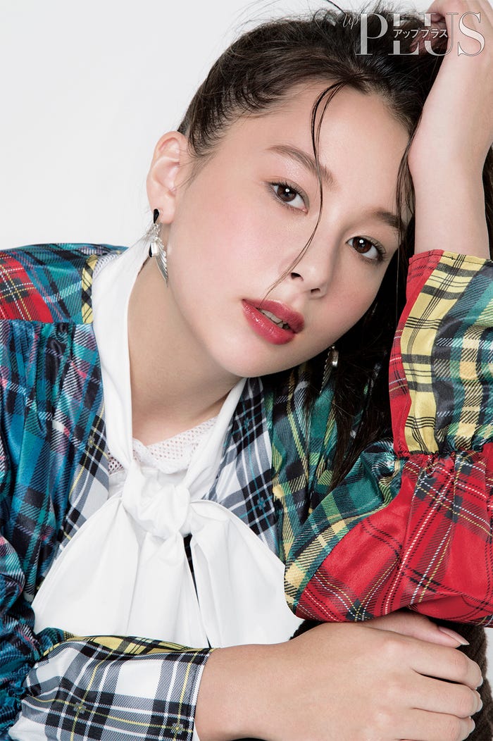 Niki/「up PLUS」12月号(画像提供:アップマガジン)