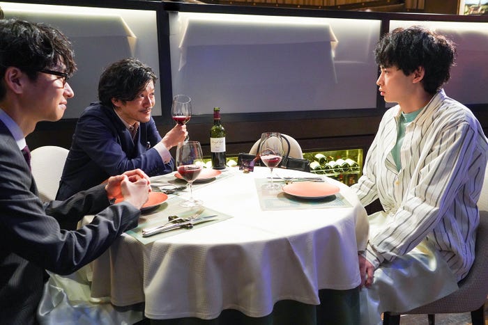 橋本淳、田辺誠一、豊田裕大「それってパクリじゃないですか?」(C)日本テレビ