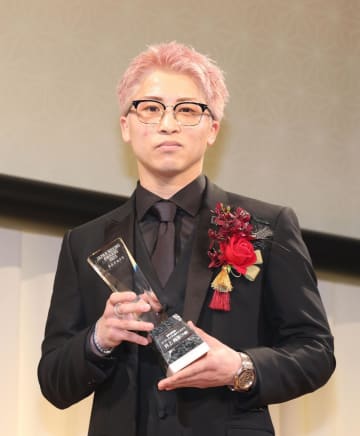 井上尚弥、年間表彰式で8年連続9度目MVP「重圧の中で取れてホッとした」中谷潤人戦へ2月から練習再開「燃えたぎっている」