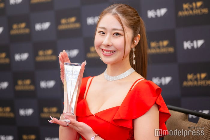 モデルプレスのインタビューに応じた冨樫秋穂(C)モデルプレス