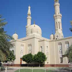 ドバイ一の美しさを誇る「ジュメイラ・モスク」/photo by Infomastern