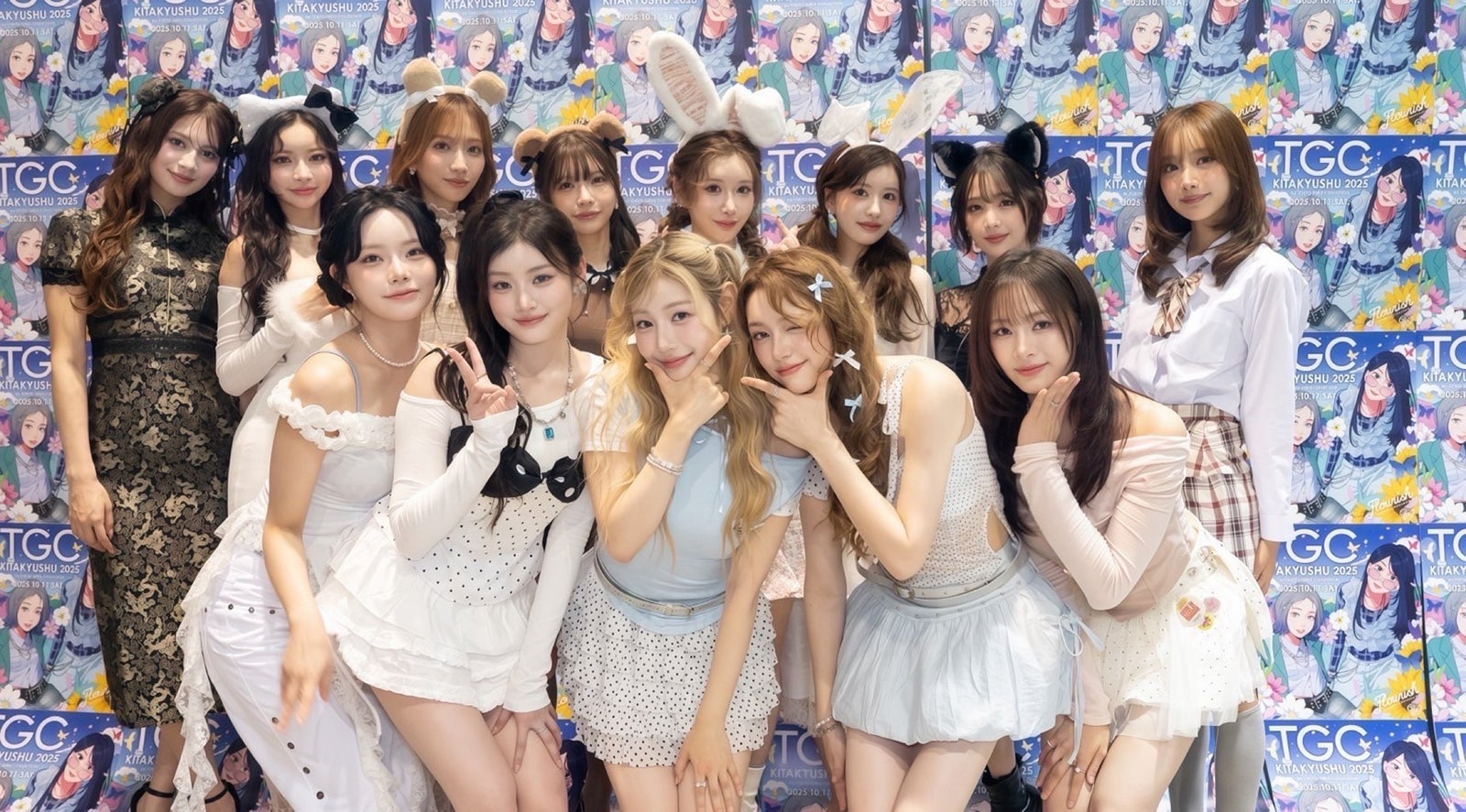 ステージ裏でFIFTY FIFTYと交流／画像提供：ABEMA番組「チャンス学校チェンジ科」