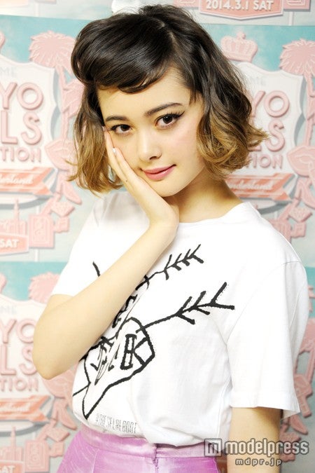 モデルプレスのインタビューに応じた玉城ティナ