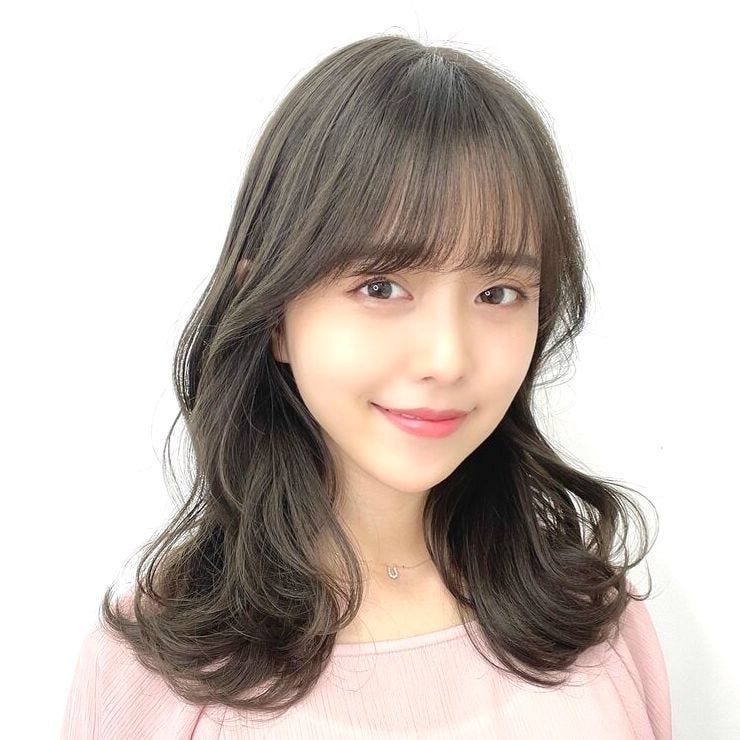 グレージュはイエベ春と相性抜群 暗め 明るめ別の垢抜けヘアカラーをご紹介 モデルプレス グレージュはイエベ春と相性抜群 暗め 明るめ別の垢抜けヘアカラーをご紹介 モデルプレス