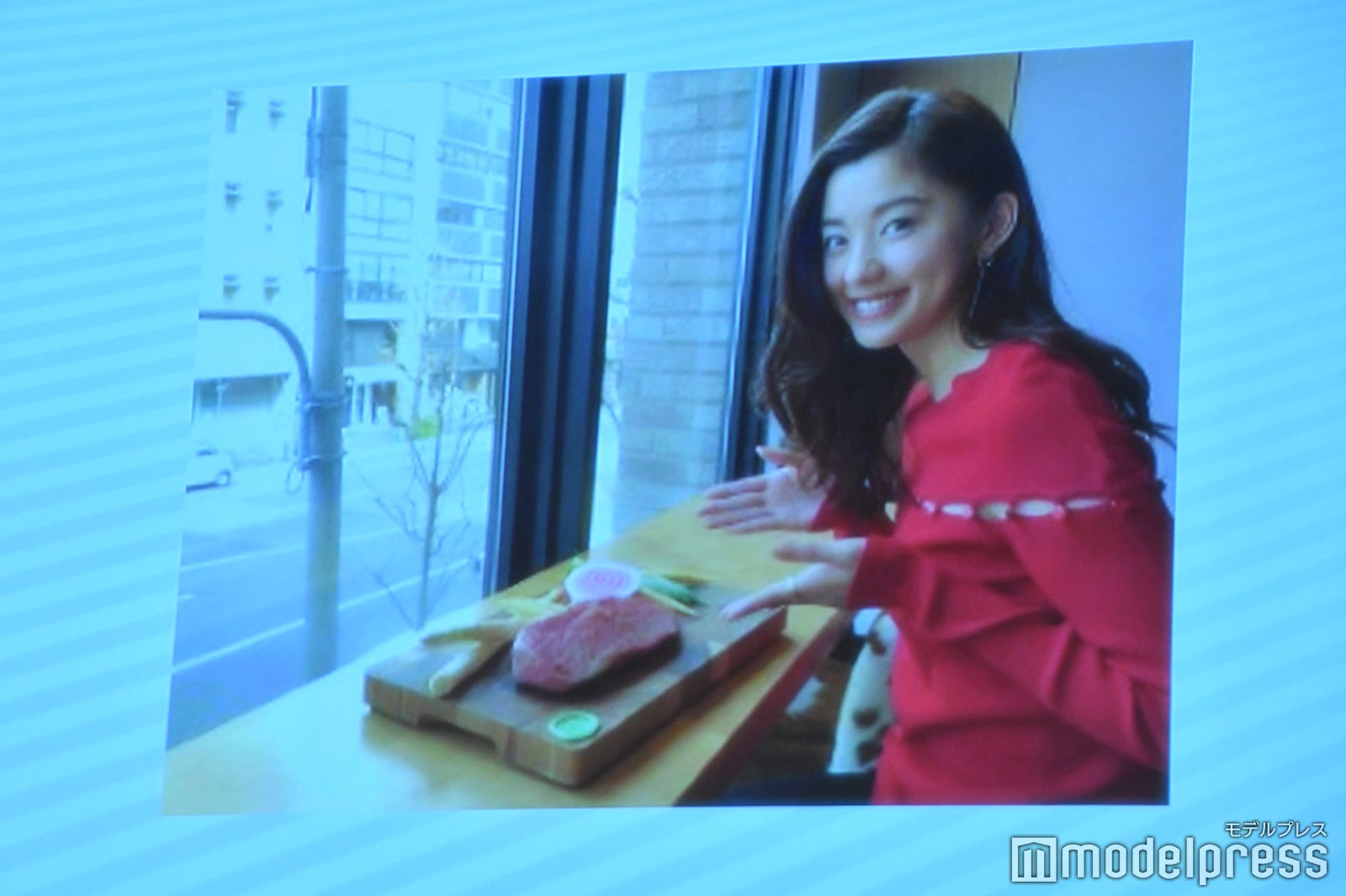 朝比奈彩（C）モデルプレス