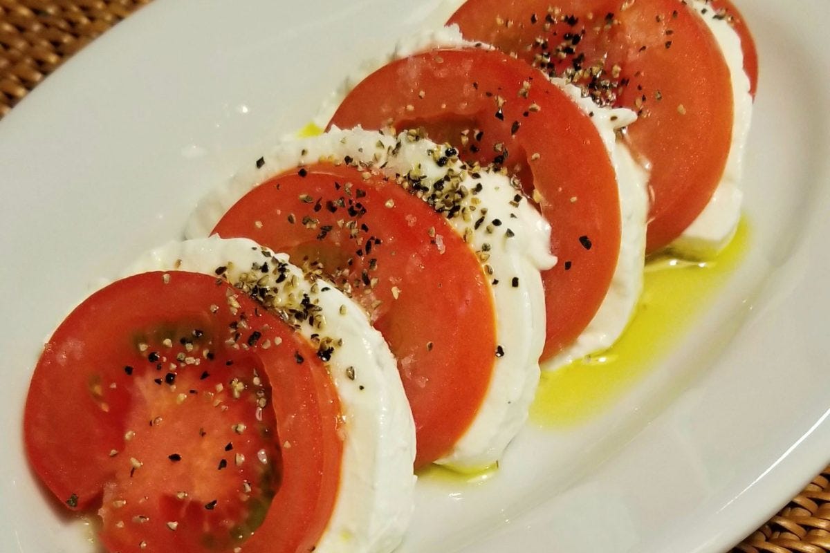 水切りヨーグルトカプレーゼ