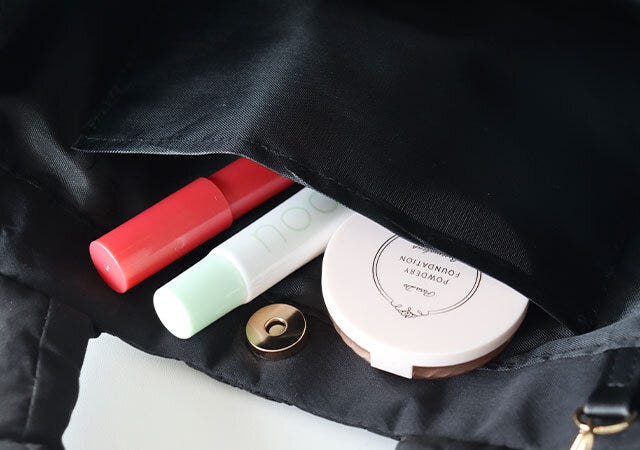 宝島社スヌーピーキルティングバッグ内ポケット