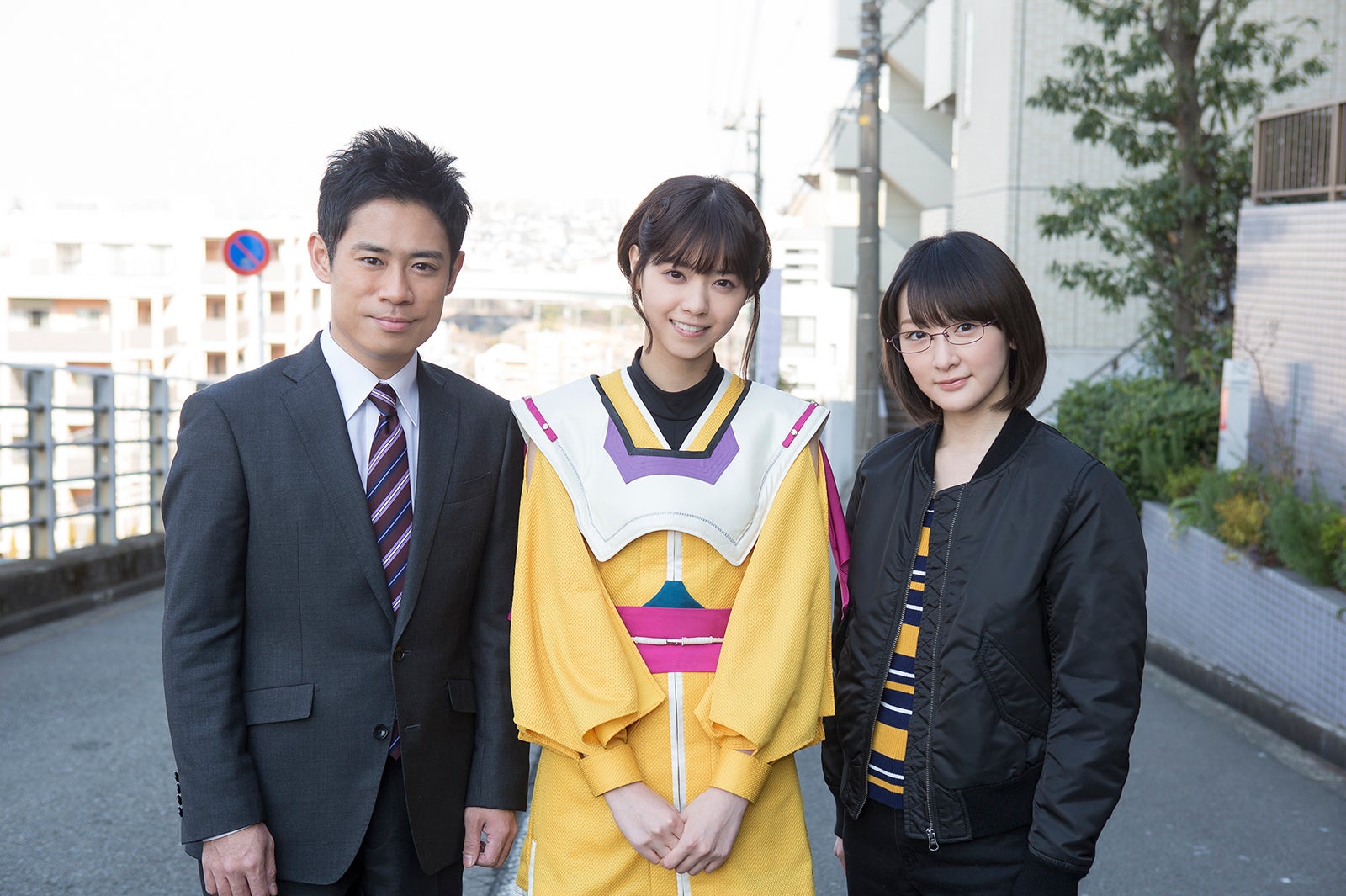 伊藤淳史、西野七瀬、生駒里奈（C）「オー・マイ・ジャンプ！」製作委員会／（C）『電影少女2018』製作委員会