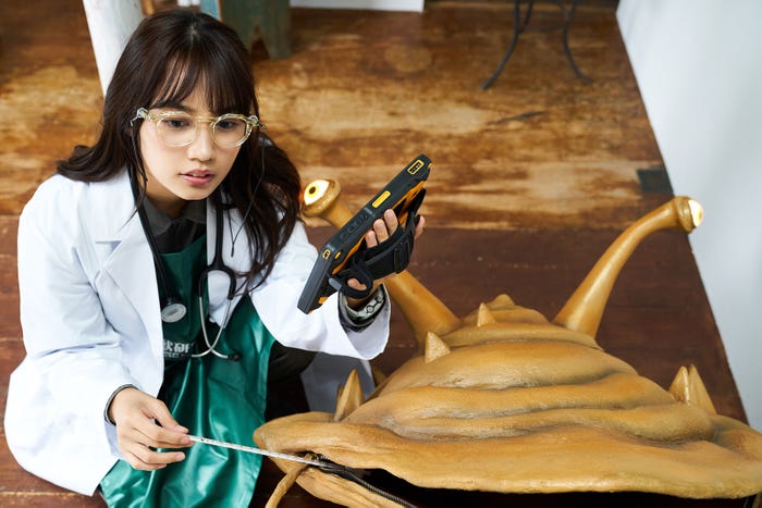 黒木ひかり、カネゴン/アザーカット(C)Takeo Dec.(秋田書店)