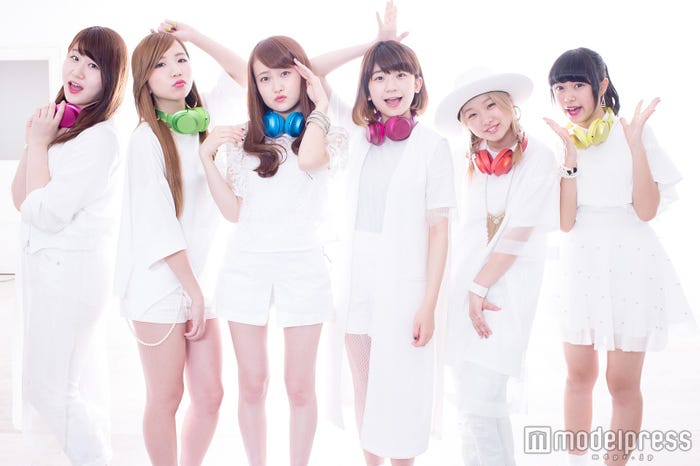Little Glee Monster(左から)かれん、MAYU、芹奈、manaka、麻珠、アサヒ(C)モデルプレス