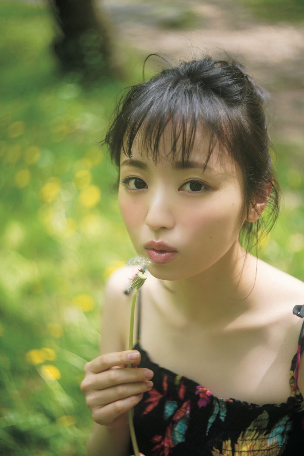 欅坂46生写真 欅坂46写真集「21人の未完成」3度目重版で22万部突破＜全21人の個別