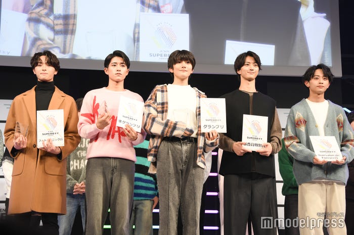 谷原七音さん、藤井煌馬さん、佐藤倖斗さん、旭惟吹さん、久野徠斗さん(C)モデルプレス