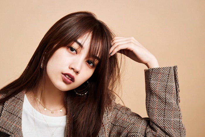 黒木ひかり/「JELLY」2019年11月号(9月17日発売)より/Photo:MELON(C)文友舎