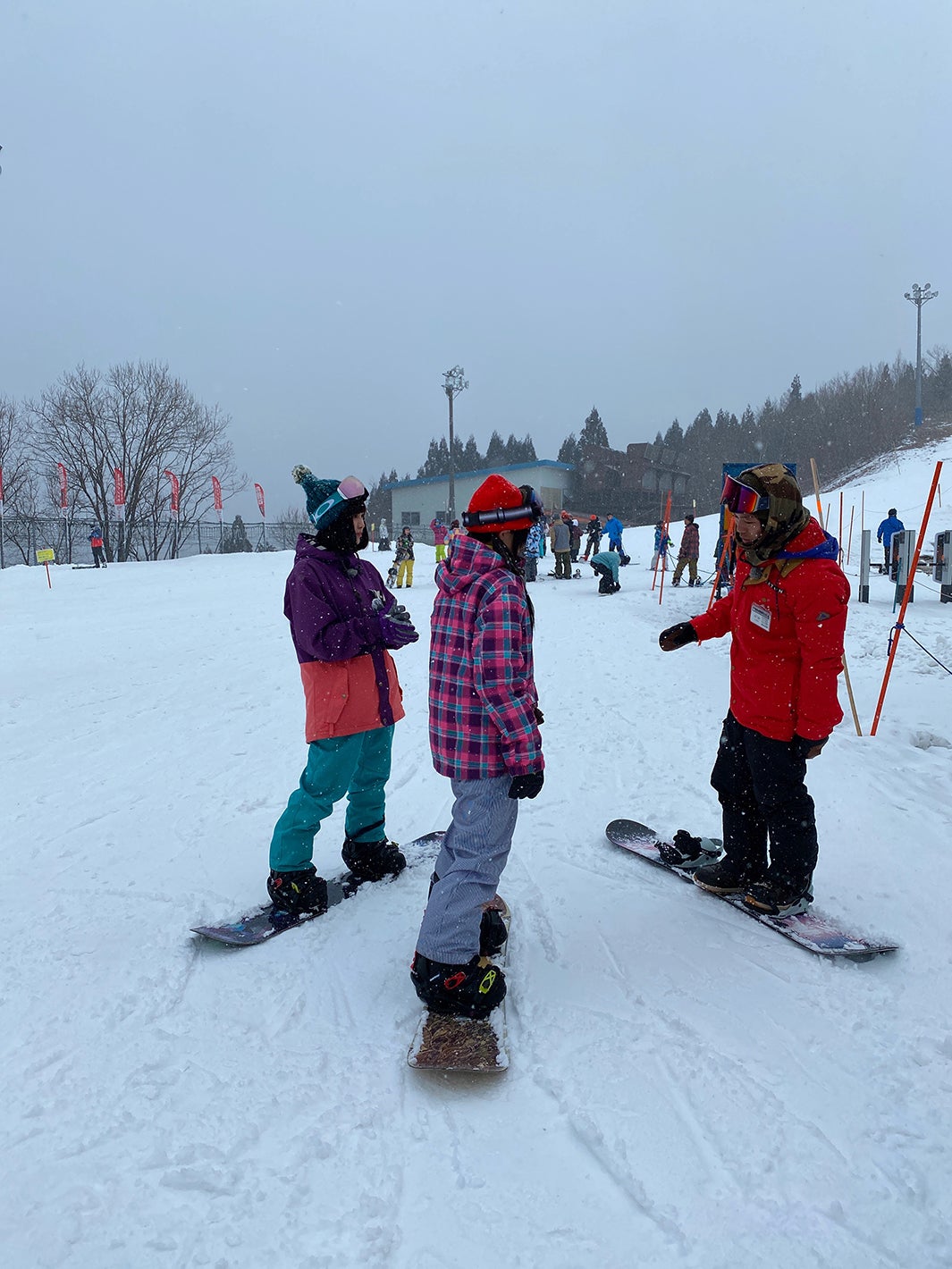 鈴木聖、椎名ひかり（写真提供：MBS）