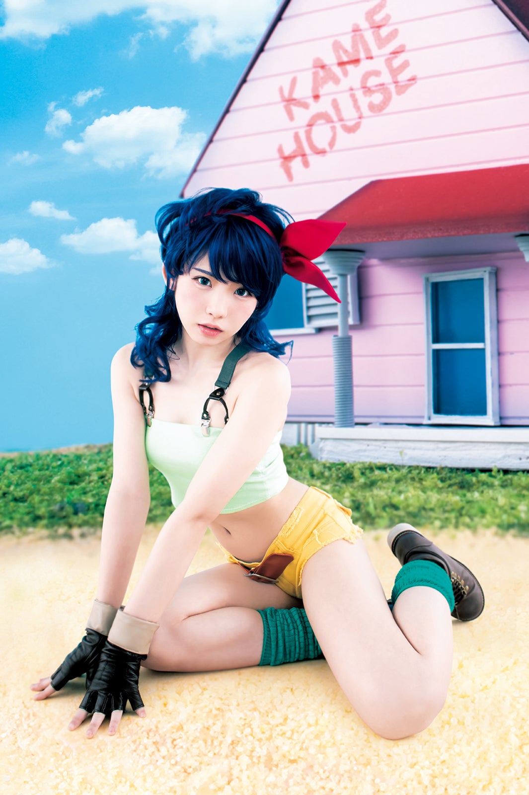 えなこ1stメジャー写真集「えなこcosplayer」（集英社）より（提供写真）